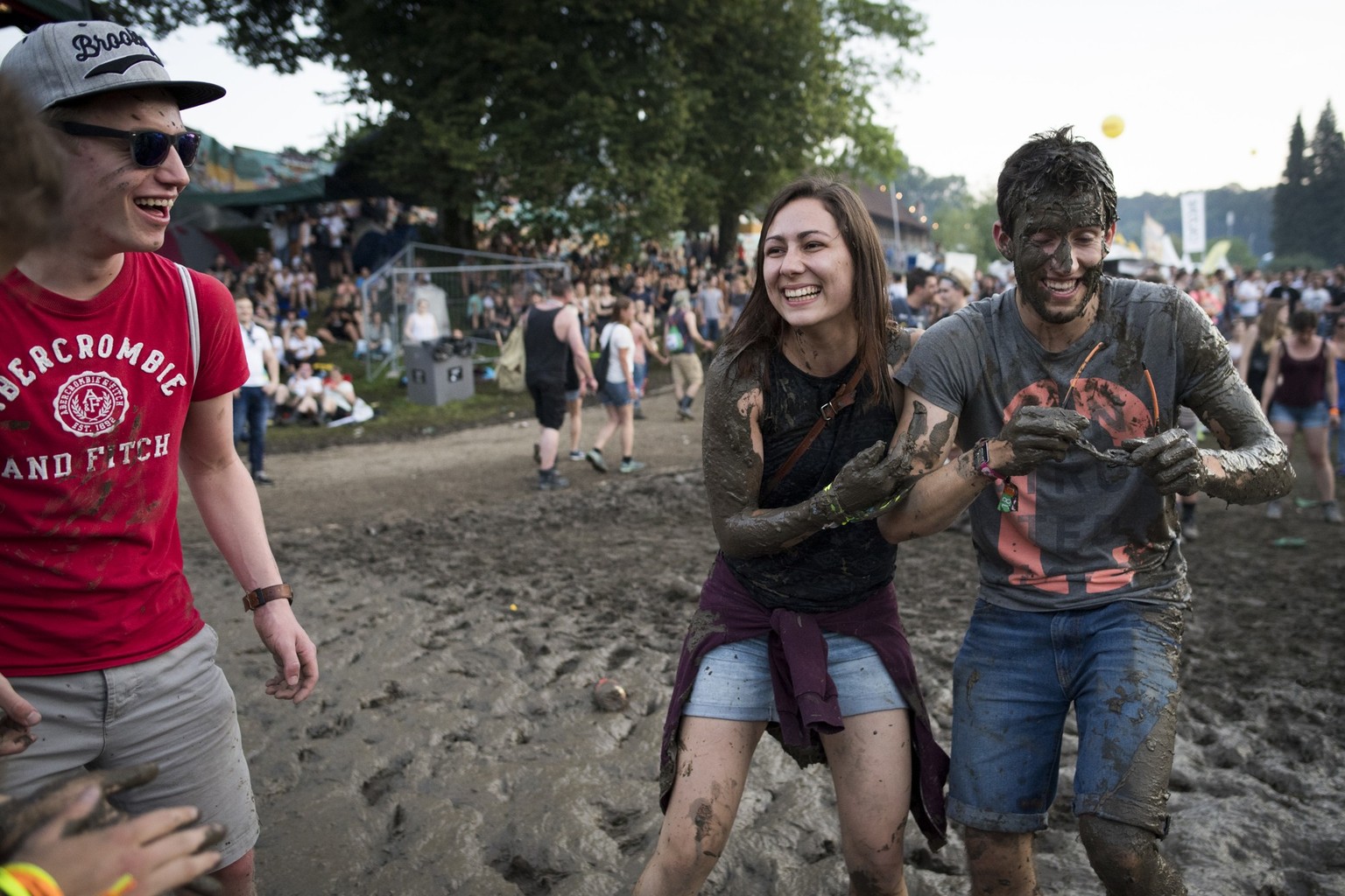 Visitors enjoy themselve during the music festival Openair St. Gallen, on Friday, July 1, 2016, in St. Gallen. The 40th Openair St. Gallen takes place until Sunday, July 3, 2016. (Keystone/Gian Ehrenz ...