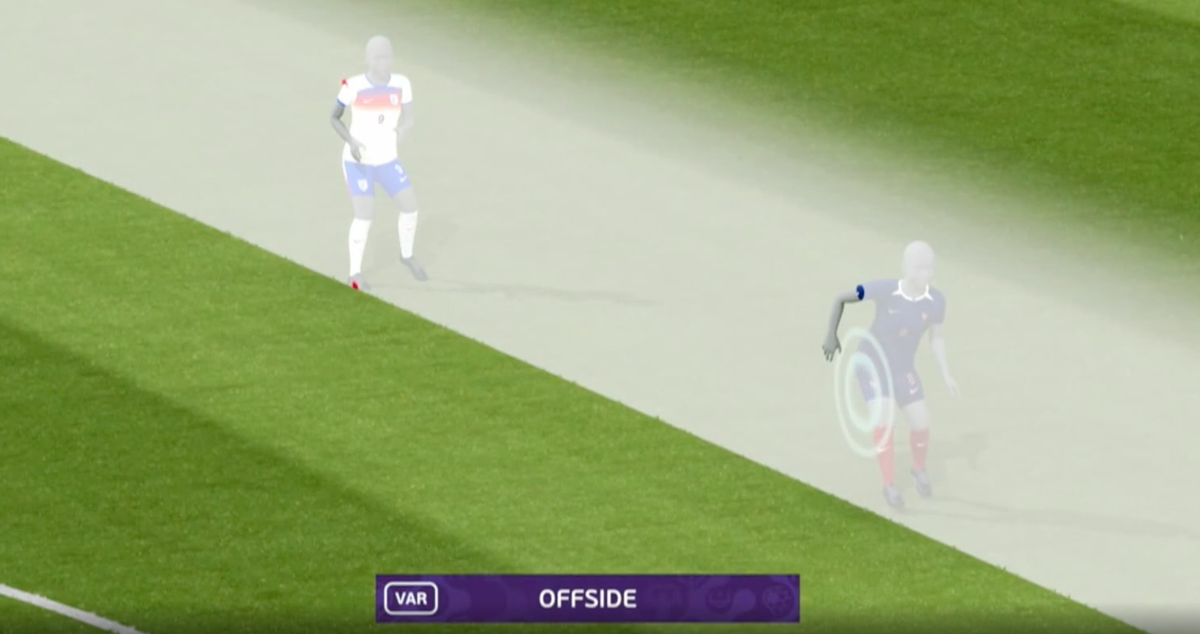 Auch bei der Women's Euro in der Schweiz kam die halbautomatische Abseitstechnologie zum Einsatz – Beth Mead war hier gegen Frankreich nur Millimeter im Abseits.