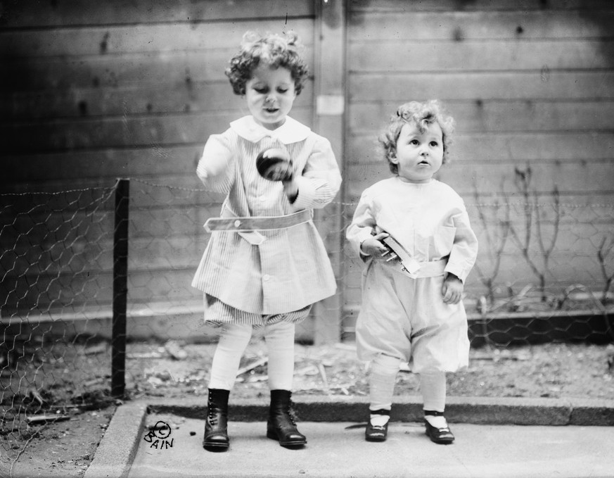Lolo und Monmon: Die Waisenkinder der Titanic