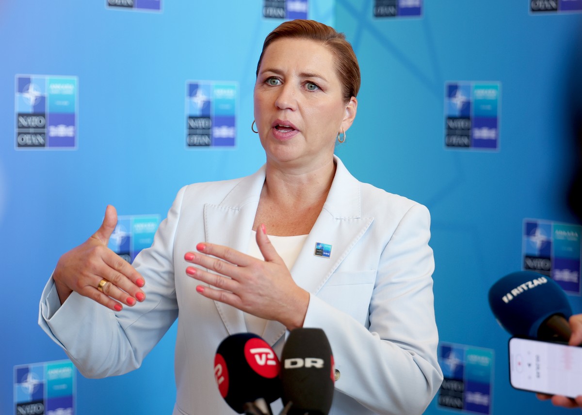epa13096964 Danish Prime Minister Mette Frederiksen speaks to the media upon her arrival at the 2026 NATO Summit in Ankara, Turkey, 08 July 2026. The NATO Summit takes place from 07-08 July. EPA/FILIP ...