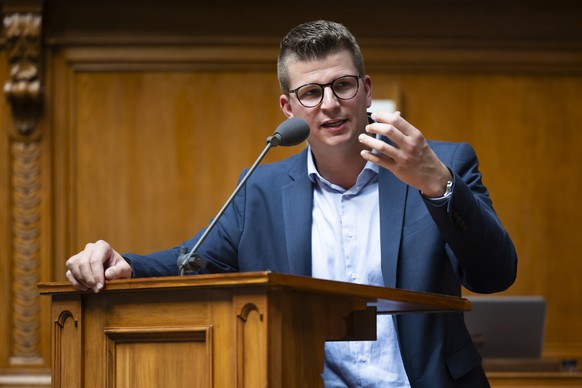 Mike Egger, SVP-SG, spricht am ersten Tag der Fruehlingssession der Eidgenoessischen Raete, am Montag, 26. Februar 2024, im Nationalrat in Bern. (KEYSTONE/Peter Klaunzer)