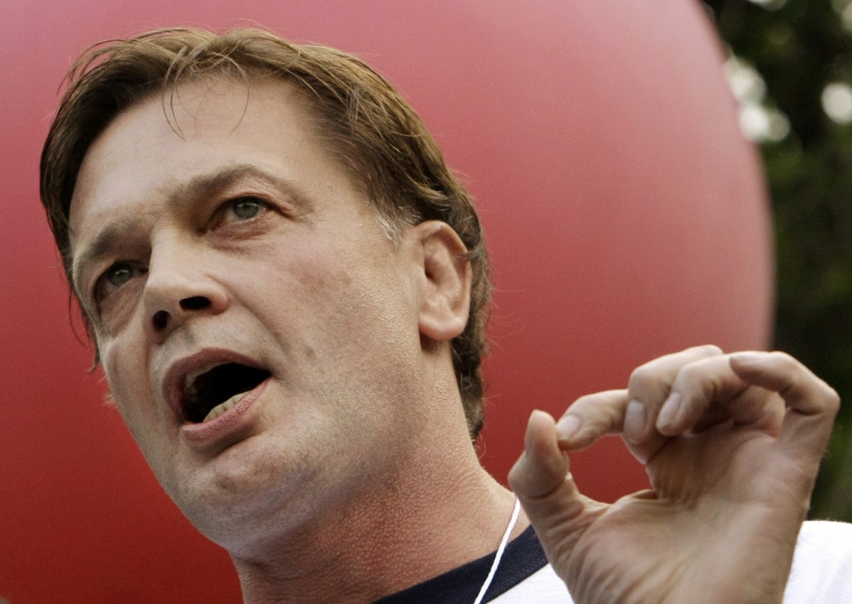 FILE - In this May 26, 2010 file photo, Dr. Andrew Wakefield addresses a gathering hosted by the American Rally For Personal Rights in Chicago's Grant Park. A 1998 paper by Wakefield, which was t ...