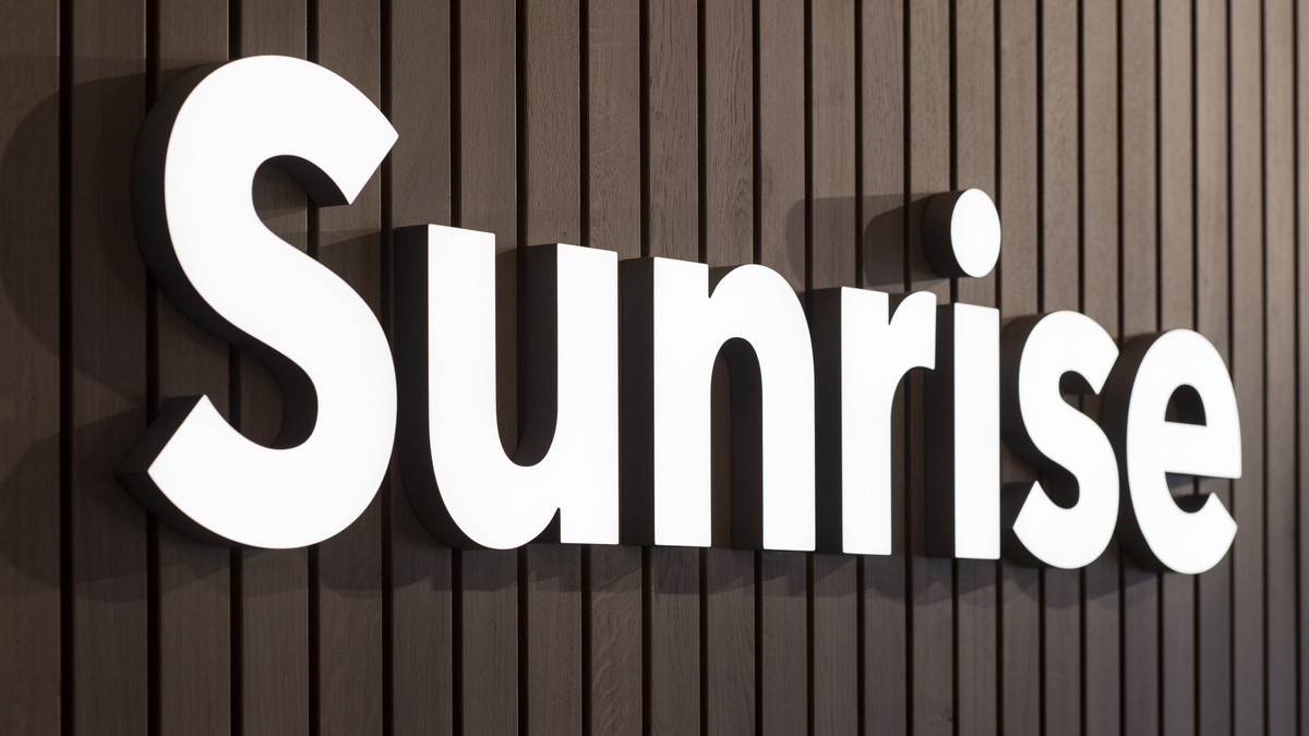 ARCHIVBILD ZUR MELDUNG, DASS UPC-BESITZERIN LIBERTY GLOBAL SUNRISE KAUFEN WILL --- The Sunrise Communications logo in a shop of said company in Glattbrugg, Canton of Zurich, Switzerland, on February 1 ...