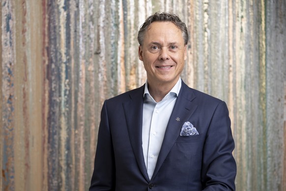 AVIS --- ZU RALPH HAMERS, CEO UBS, STELLEN WIR IHNEN FOLGENDES NEUES PORTRAIT ZUR VERFUEGUNG. WEITERE BILDER FINDEN SIE AUF visual.keystone-sda.ch --- Ralph Hamers, CEO der UBS Group AG, portraitiert  ...