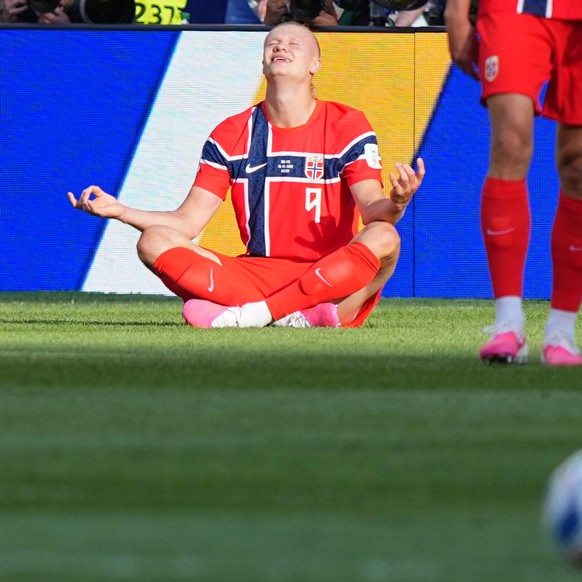Norway's Erling Haaland celebrates scoring his side's opening goal during the World Cup Group I soccer match between Iraq and Norway in Foxborough, Mass., near Boston, Tuesday, June 16, 2026 ...