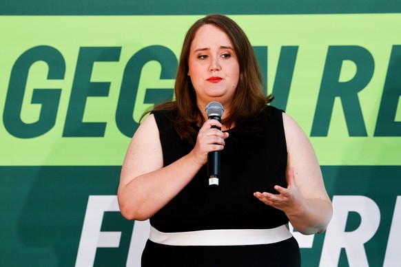 epa11336586 The German Greens party co-chairperson Ricarda Lang speaks during the party&#039;s kick-off campaign tour for the upcoming 2024 European elections, in Berlin, Germany, 13 May 2024. EPA/FIL ...