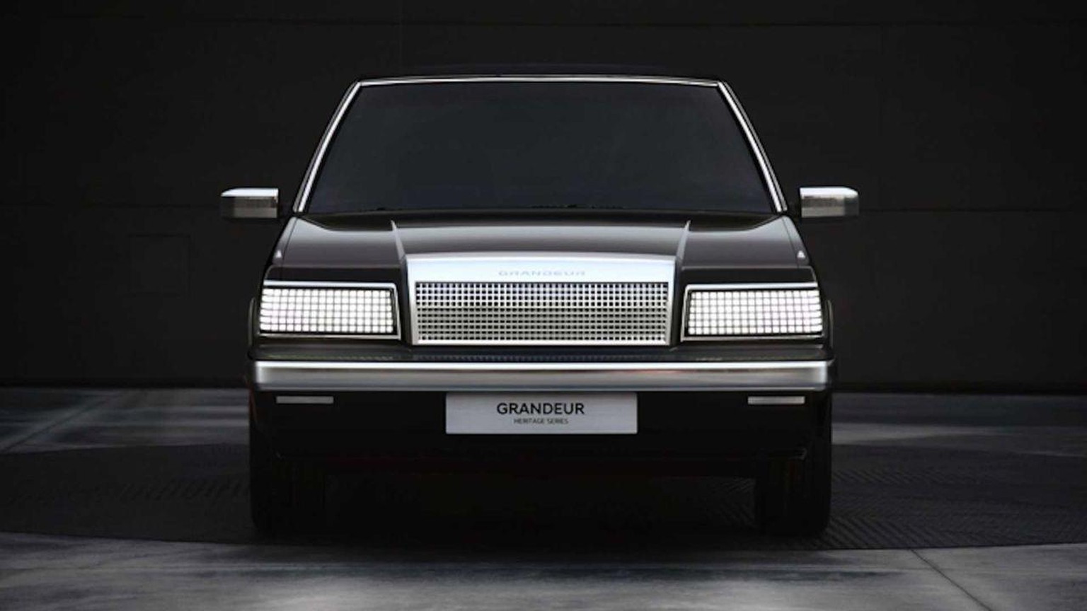 Hyundai Heritage Series Grandeur EV elektroauto retro https://www.hyundai.com/worldwide/en/company/newsroom/hyundai-motor-pays-tribute-to-original-grandeur-flagship-sedan-with-heritage-series-ev-resto ...