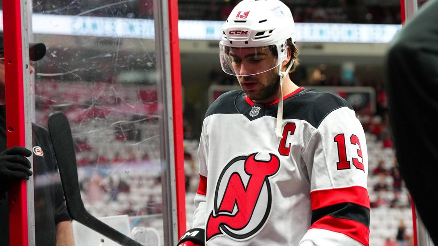 NHL, Eishockey Herren, USA Stanley Cup Playoffs-New Jersey Devils at Carolina Hurricanes Apr 29, 2025 Raleigh, North Carolina, USA New Jersey Devils center Nico Hischier 13 comes off the ice after the ...
