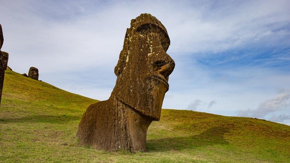 Steinstatuen Moai auf der Osterinsel Rapa Nui