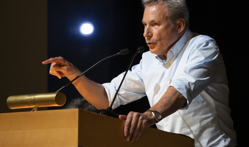 Adrian Amstutz, Nationalrat SVP-BE und Wahlkampfleiter, spricht bei der Delegiertenversammlung der SVP Bern, am Donnerstag, 19. September 2019 in Spiez. (KEYSTONE/Peter Klaunzer)