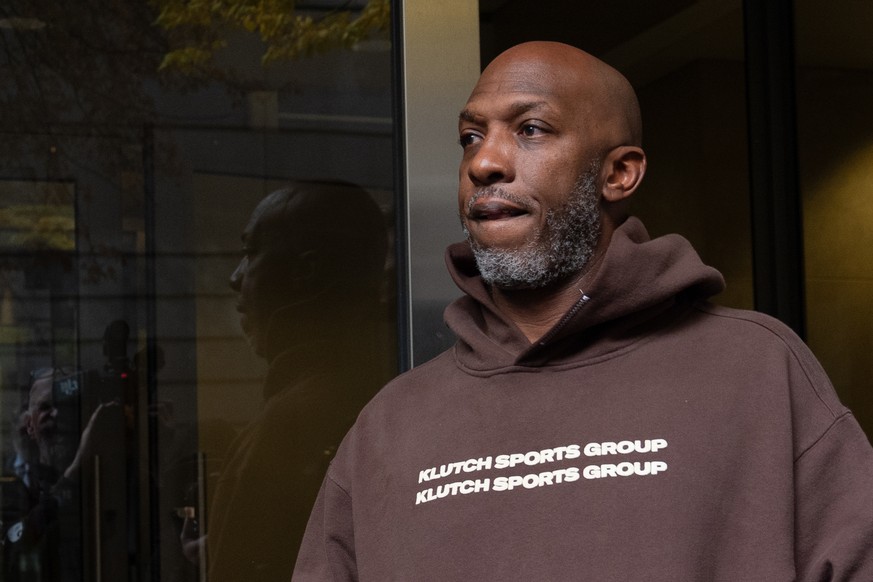 Portland Trail Blazers head coach Chauncey Billups leaves a federal court after his appearance on Thursday, Oct. 23, 2025, in Portland, Ore. (AP Photo/Jenny Kane)
Sports Betting Arrests Basketball