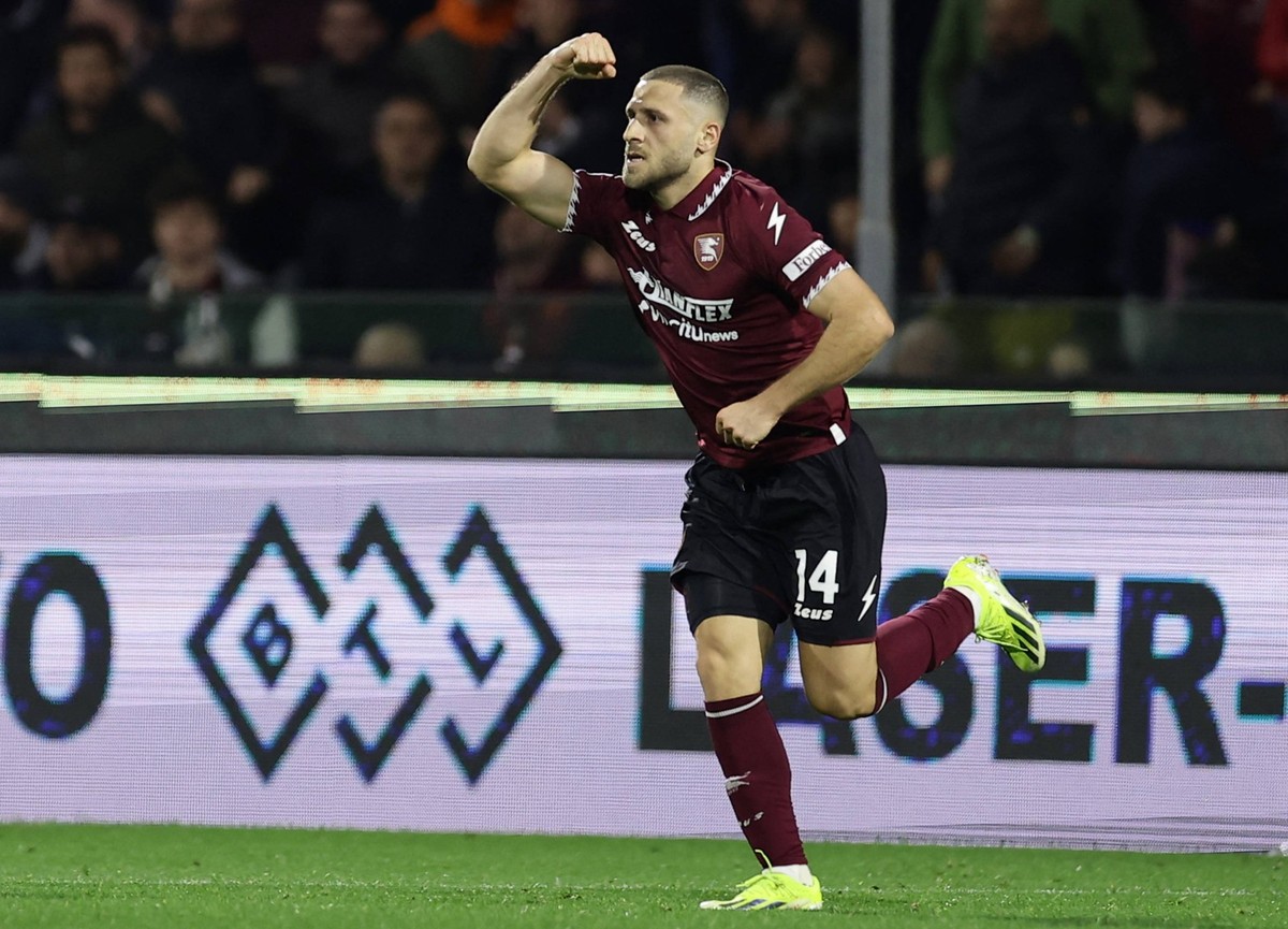 Italian soccer Serie A match - US Salernitana vs Empoli FC Salernitana s ISR forward Shon Weissman celebrates after scoring a goal during the Serie A football match between Unione Sportiva Salernitana ...
