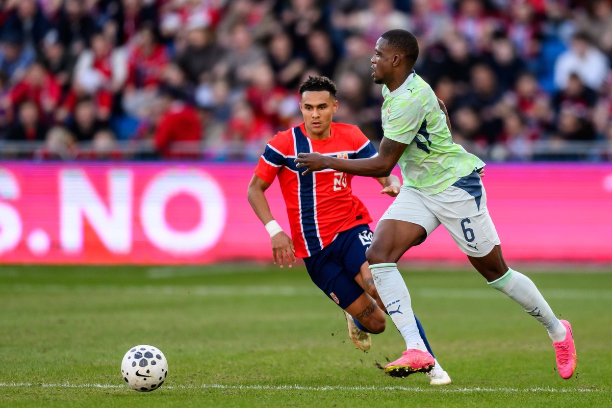 260331 Antonio Nusa of Norway and Denis Zakaria of Switzerland during the International Friendly, Länderspiel, Nationalmannschaft football match between Norway and Switzerland on March 31, 2026 in Osl ...