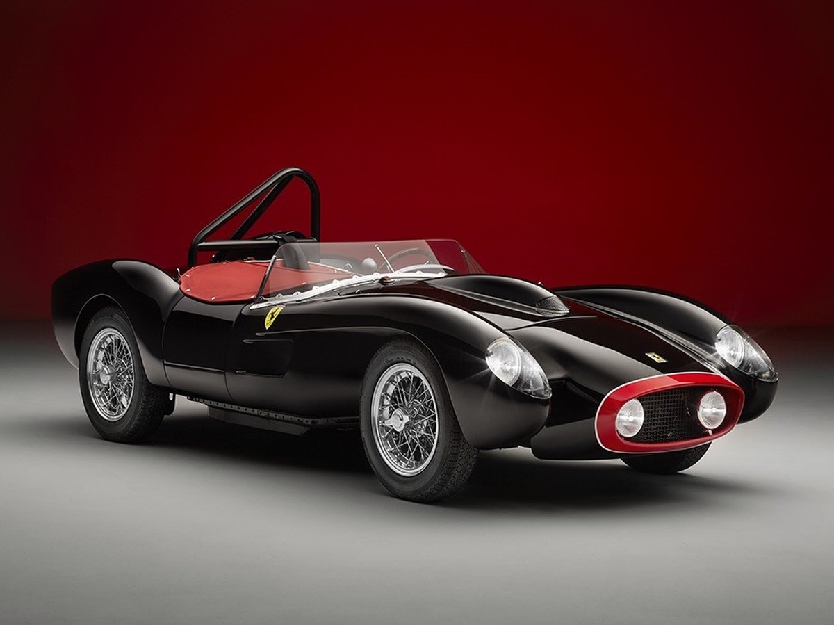 The Little Car Company Bicester England retro auto design bugatti aston martin ferrari https://thelittlecar.co/