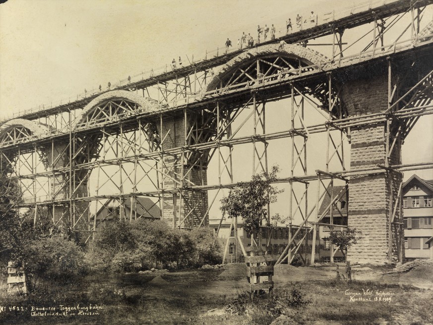 13. August 1909:&nbsp;Bodensee-Toggenburgbahn, Glattalviadukt in Herisau.