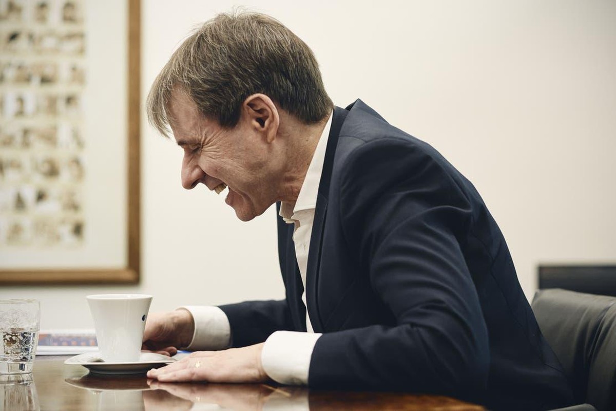 Ein gelöster Bernard Burgener beim Abschieds-Interview mit CH Media.