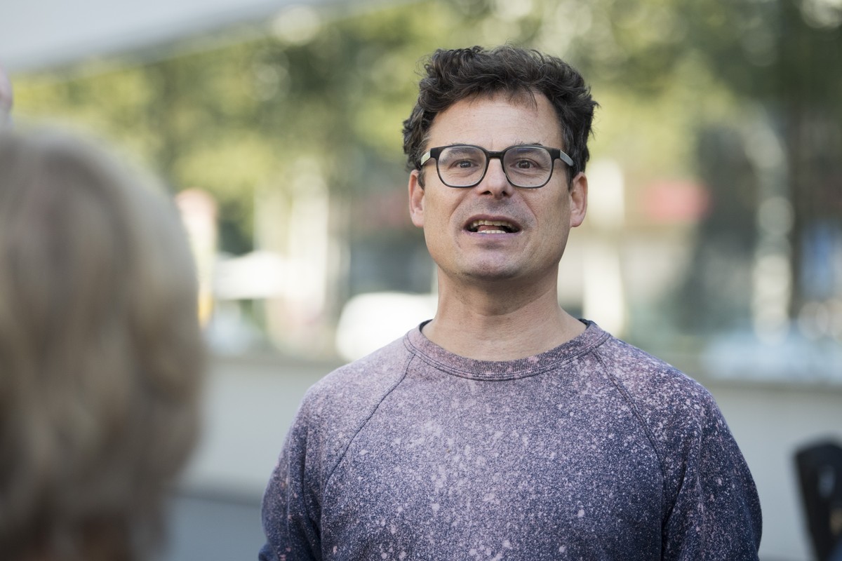 Einr der vier Kampanienleiter, Daniel Graf anlaesslich zum Start des Referendum und der Abstimmungskampagne gegen das Obeservationsgesetz und die Ueberwachung von Versicherten am Montag, 17. September ...