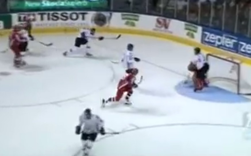 14.05.2008: Philippe Furrer schiesst das kurioseste Eigentor der Schweizer Hockey-Geschichte