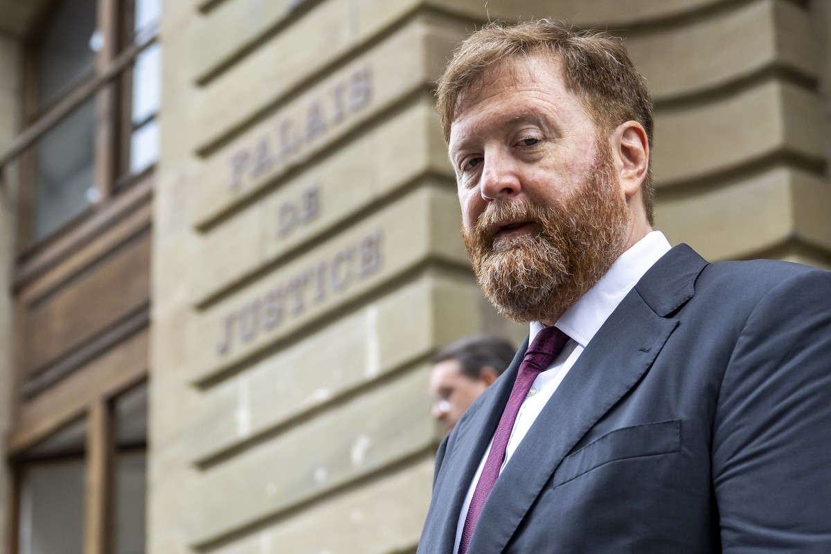 epa11583921 Former head of Guatemala's national police Erwin Sperisen leaves the courthouse after the third day of trial of the former head of Guatemala's national police's fourth trial ...