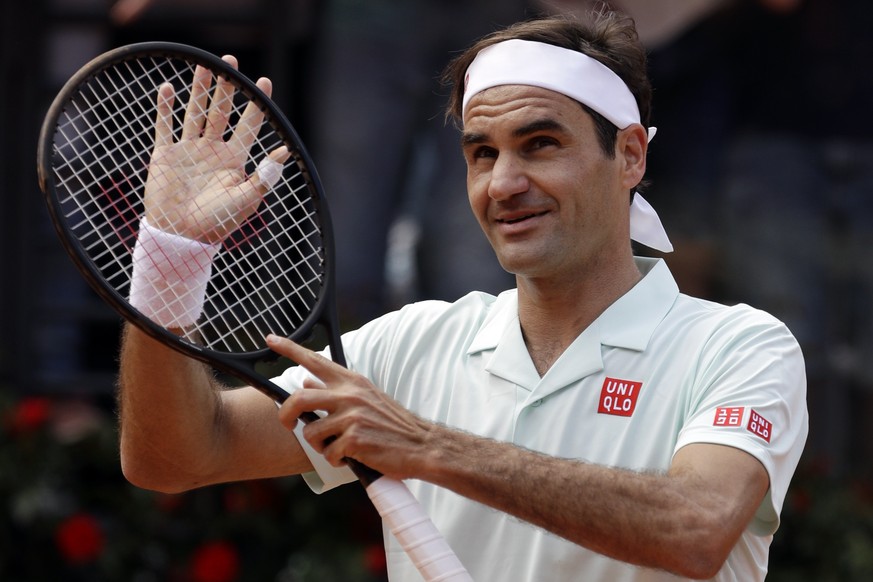 Federer feiert zum zweiten Mal in seiner Karriere zwei Siege an einem Tag.
