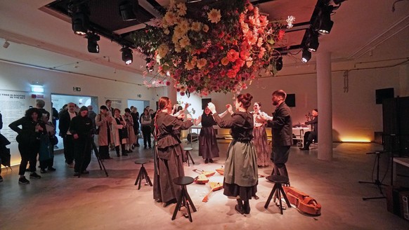 epa12933932 A musical group performs at the Russia Pavilion during the Art Biennale 2026 in Venice, Italy, 05 May 2026. Featuring participants from 99 countries with public exhibition days, the 61st V ...