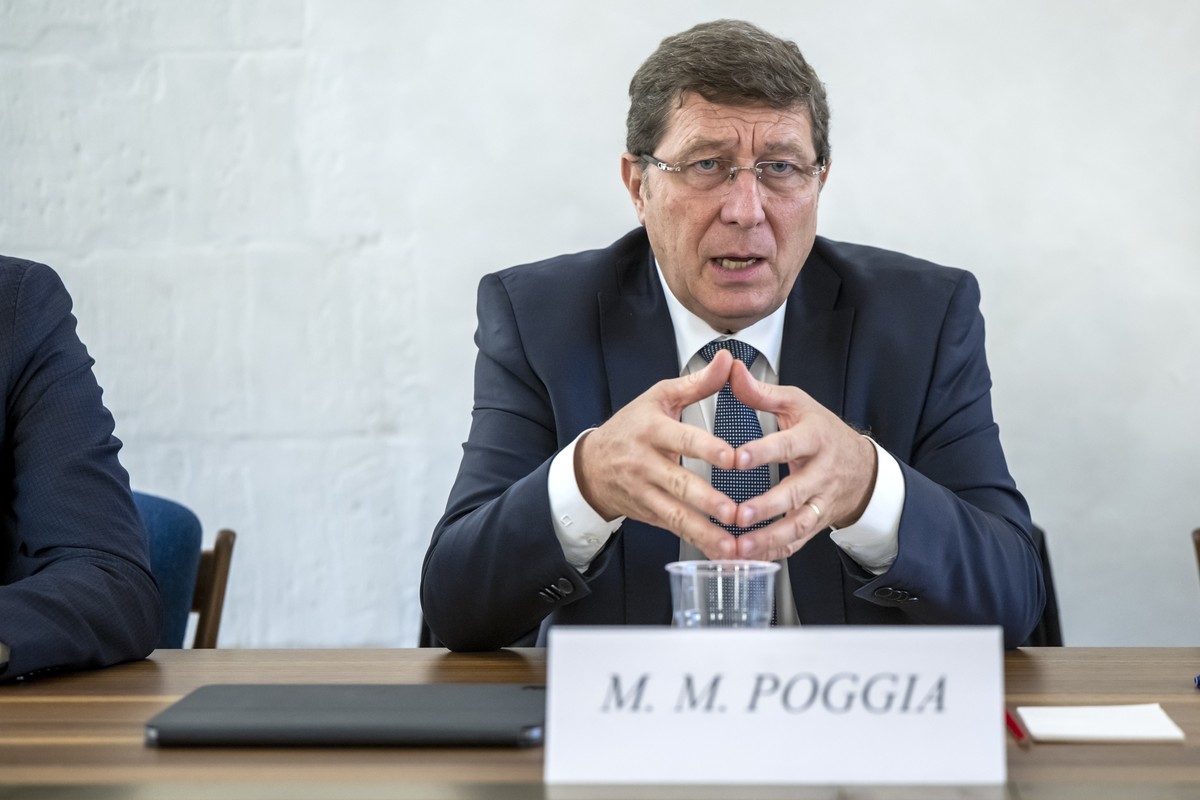Le president du Conseil d'Etat Mauro Poggia, s'exprime sur la presentation du projet de budget 2023 de l'Etat de Geneve, lors d'une conference de presse du Conseil d'Etat gene ...