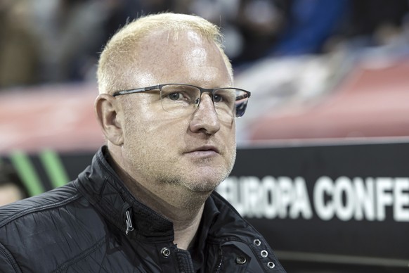 Basel&#039;s coach Heiko Vogel looks on during the Europa Conference League play-off second leg soccer match between Switzerland&#039;s FC Basel 1893 and Turkey&#039;s Trabzonspor at the St. Jakob-Par ...