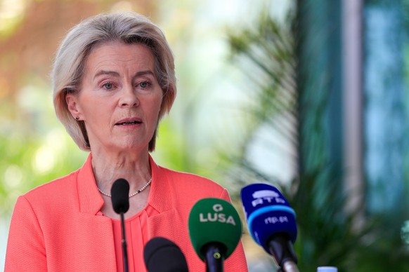 epa12545787 President of the European Commission Ursula von der Leyen speaks during a press conference about the meeting that took place in Luanda between the EU members concerning the US peace plan f ...