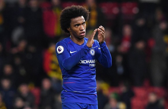 epa07249683 Chelsea&#039;s Willian celebrates after the Premier League soccer match between Watford FC and Chelsea at Vicarage Road Stadium in Watford, Britain, 26 December 2018. EPA/NEIL HALL