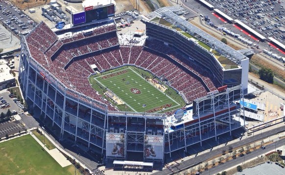 Was für ein Schüssel! Das 2014 eingeweihte Levi's Stadium.