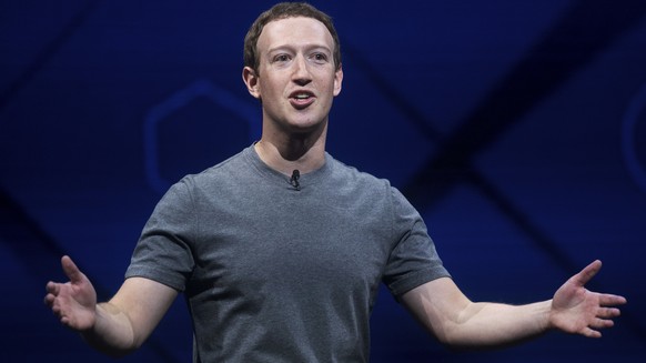 FILE - In this April 18, 2017 file photo, Facebook CEO Mark Zuckerberg speaks at his company&#039;s annual F8 developer conference in San Jose, Calif. An Ohio family that hosted Zuckerberg for dinner  ...