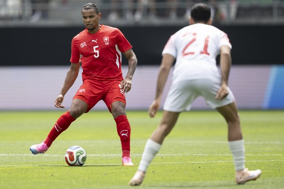 Switzerland's Manuel Akanji in action during the friendly soccer match between Switzerland and Jordan, at the kybunpark, in St. Gallen, Switzerland, Sunday, May 31, 2026. (KEYSTONE/Gian Ehrenzell ...