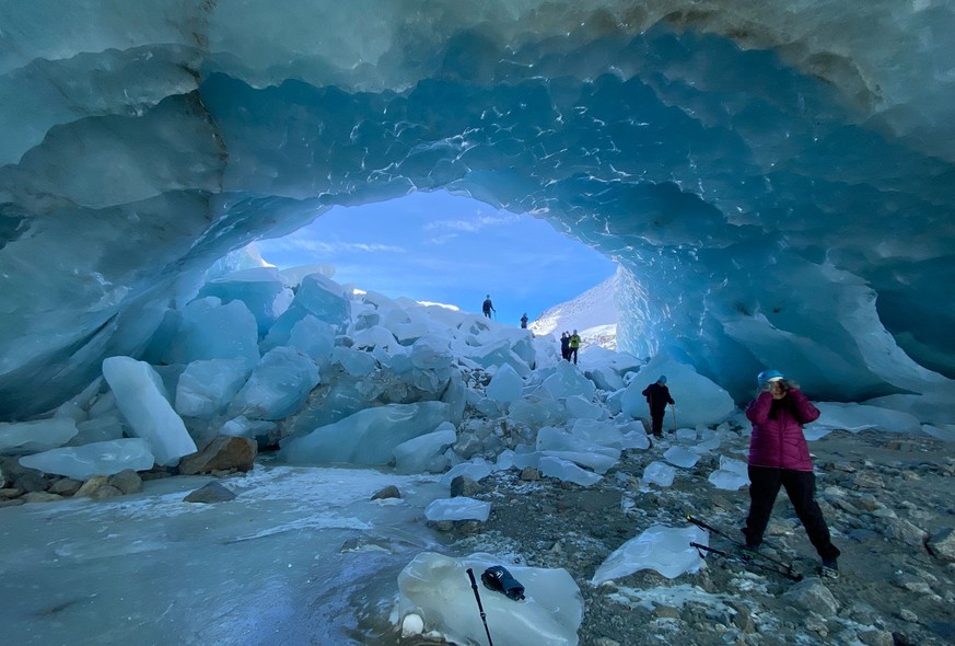 Gletschergrotte Morteratschgletscher im Januar 2026 Gletscher schönste Orte der Schweiz