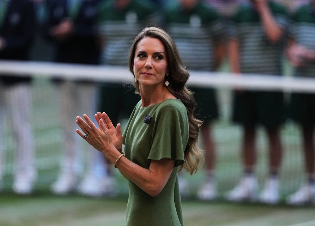 Britain Princess Kate applauds on centre court after presenting the trophies to Jannik Sinner of Italy and Alexander Zverev of Germany after their men's singles final at Wimbledon Tennis Champion ...
