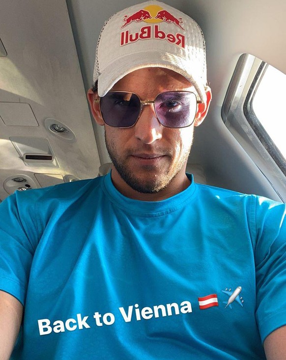 Thiem auf dem Rückflug nach Wien.