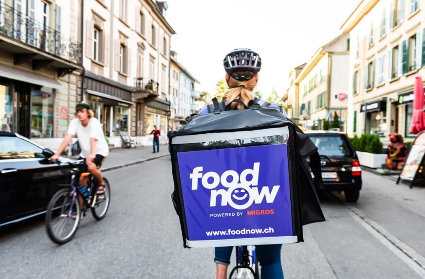 Die Migros liefert Essen mit «Food Now» aus.