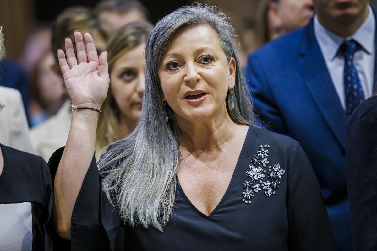 Nuria Gorrite, conseillere d'Etat vaudoise, prete serment lors de la ceremonie d?installation et d?assermentation des membres du Grand Conseil et du Conseil d?Etat vaudois ce mardi 28 juin 2022 a ...