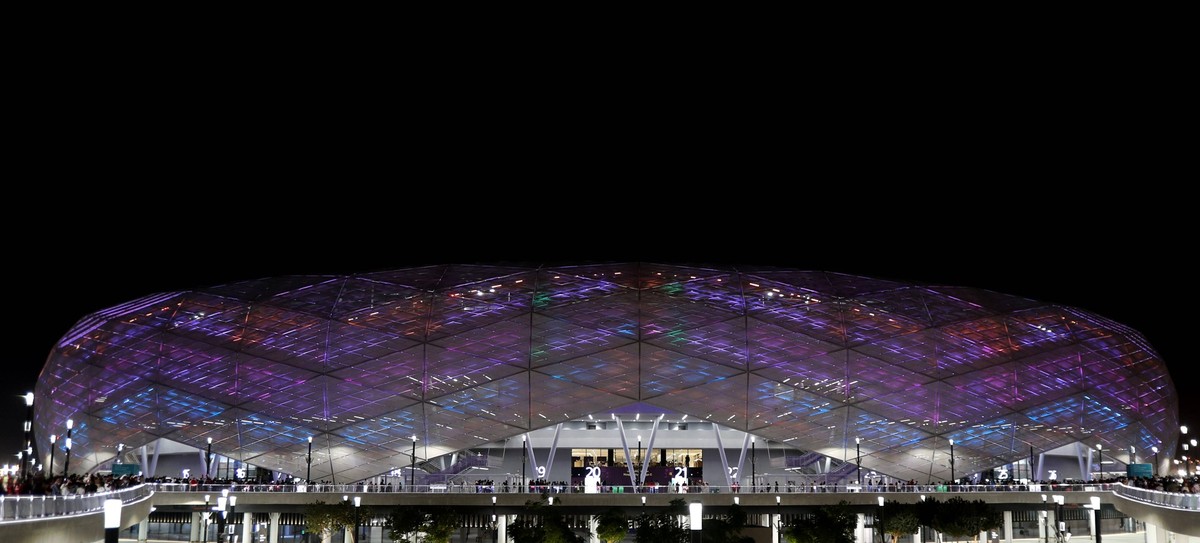 FIFA Fu�ball WM 2022, Sportst�tten, Education City Stadium General view outside the Education City Stadium in Al Rayyan, Qatar. Taken at night time during the FIFA Arab Cup in the build up to the 2022 ...