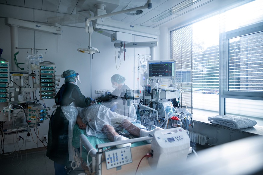 «Es gibt wirkliche Überlastungen der Spitäler»: Nabarro über das Gesundheitswesen in der Schweiz.