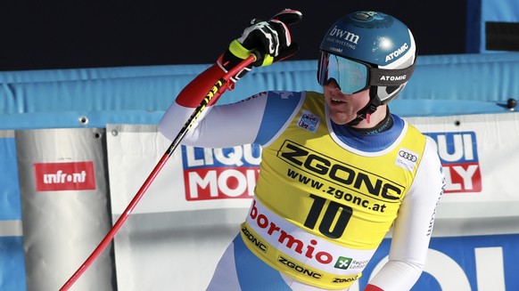 Switzerland&#039;s Niels Hintermann celebrates at the finish area of an alpine ski, men&#039;s World Cup downhill race, in Bormio, Italy, Tuesday, Dec. 28, 2021. (AP Photo/Felice Calabro)