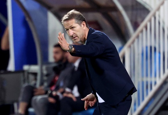 epa12363137 Kosovo&#039;s head coach Franco Foda reacts during the 2026 FIFA World Cup European Qualifiers Group B match between Kosovo and Sweden in Pristina, Kosovo, 08 September 2025. EPA/GEORGI LI ...