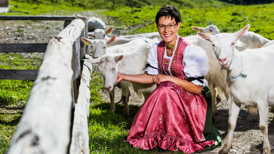 SRF bi de Lüt - Landfrauenküche
Staffel 10
2016
Theresia Hollenstein aus Brüllisau AI


Copyright: SRF/Oscar Alessio
NO SALES
NO ARCHIVES

Die Veröffentlichung im Zusammenhang mit Hinweisen auf die Pr ...