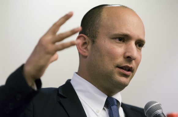 «Terrorist im Anzug»: Naftali Bennett über Mahmud Abbas.