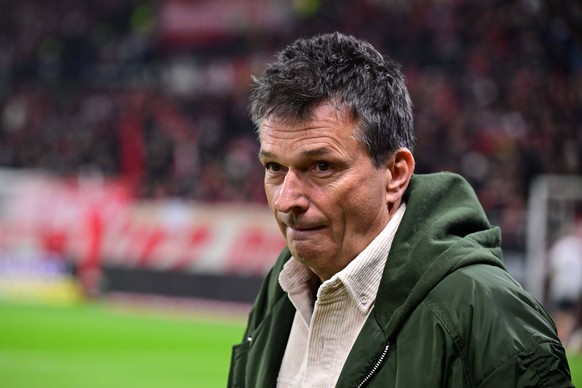 05.12.2025 Mainz Fussball, Herren, Saison 2025/2026, 1. FSV Mainz 05 vs. Borussia Moenchengladbach Christian Heidel Vorstand Mainz DFL regulations prohibit any use of photographs as image sequences an ...