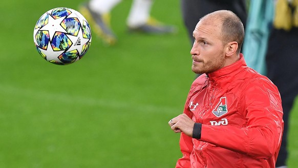 Lokomotiv Moscow&#039;s Benedikt Hoewedes attends a training session ahead of Tuesday&#039;s Champions League group D soccer match against Juventus, at the Allianz stadium in Turin, Italy, Monday, Oct ...