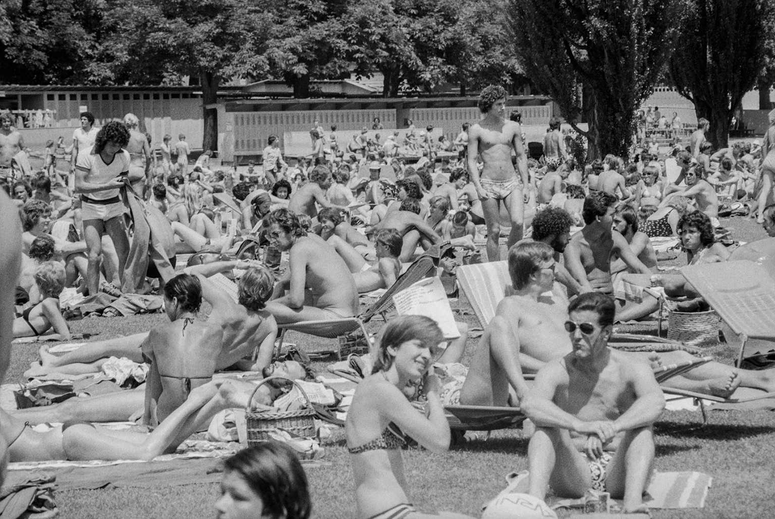 Bern, "Marzilibad"
Originaltitel
Bern [?], Schwimmbad
Datierung
15.06.1976