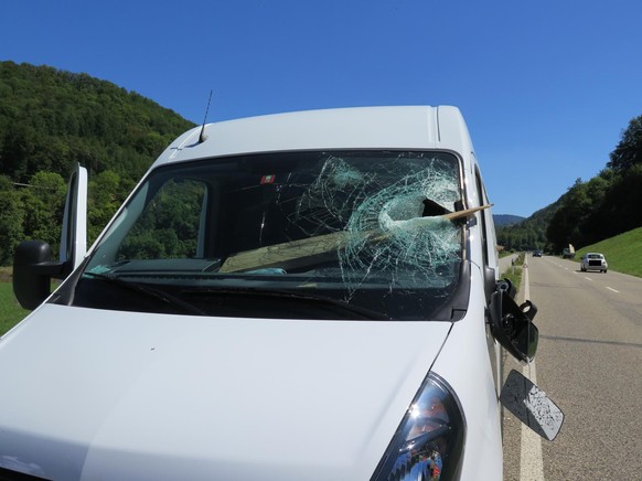 Ungenügend gesicherte Ladung verursacht Unfall in Diepflingen