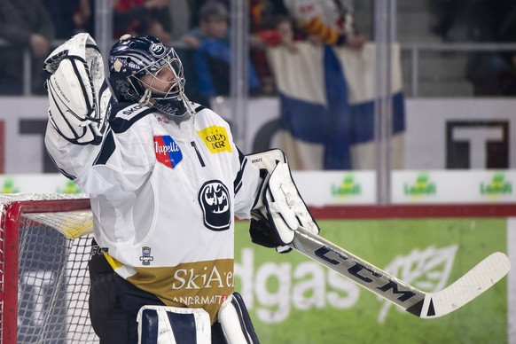 Ambris Torhueter Benjamin Conz reagiert im dritten Eishockey Playoff-Viertelfinalspiel der National League zwischen dem HC Biel und dem HC Ambri Piotta, am Donnerstag, 14. Maerz 2019, in der Tissot Ar ...