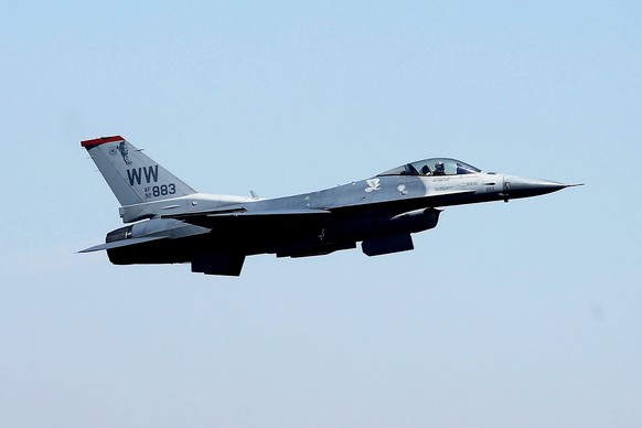 epa07390016 US Lockheed Martin F-16 fighter jet performs on day four of the 12th edition of the Aero India 2019 at the Yelahanka Air Force Station in Bangalore, India, 23 February 2019. Over 350 defen ...