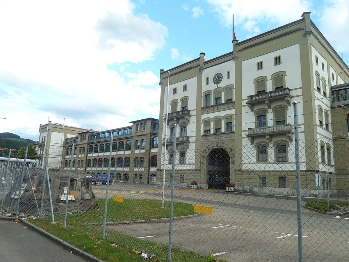 Thun Mannschaftskaserne